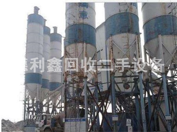 北京攪拌站回收，瀝青攪拌站設(shè)備回收
